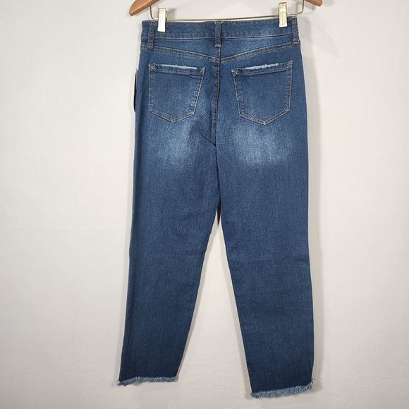 Blue Cropped Jeans with Distressed Details - Picture 7 of 14